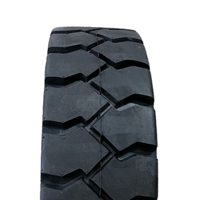 Neumático 8,15-15 (28X9-15) 14Pr